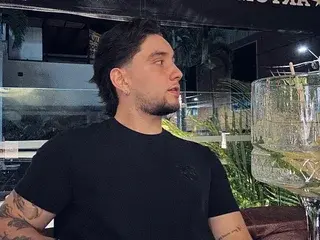 Streamate Watch Live Sex Cams of Chriis_bell18