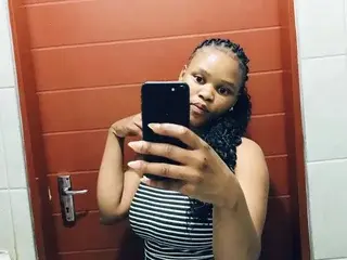 Streamate Live Porn of Sexybaddiexxx21