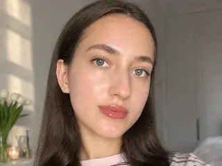 Streamate Sex Cam of LindaRomano