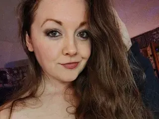 Streamate Watch Live Sex Cams of SilaSwitch