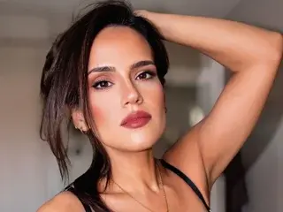 Streamate Sex Cam of MiaNoir_X
