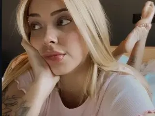 Streamate Live Sex Cam of Andreinna