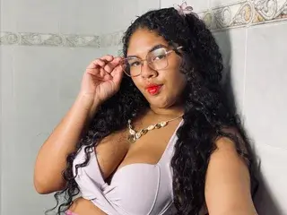 Streamate Nude Webcam of AshleyJeneer