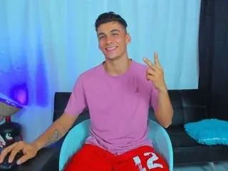 Streamate Sex Chat of max_wild18