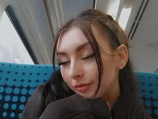 Streamate Sex Cam of EevieWinters