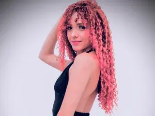 Streamate Nude Webcam of SexyLeilaa