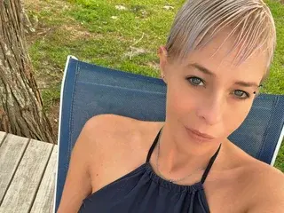 Streamate Best live sex cam show of thesexymilf22