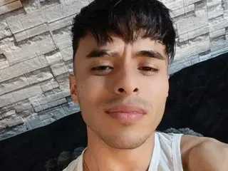 Streamate Adult Webcams of x_harold_x