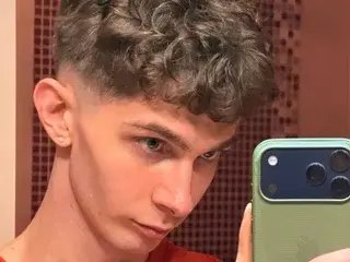 Streamate Live Sex Cam of tankeyjerry