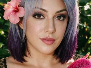 Streamate Nude Webcam of PhoebeCashshe