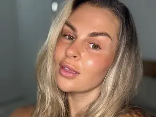 Streamate Free Porn Cam of ClaraXVale