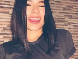 Streamate Free Live Porn of LizyCarter