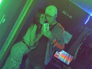 Streamate Live Sex Cam of COUPLE25_33