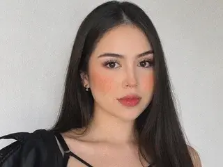 Streamate Free Live Porn of Alana_Montes