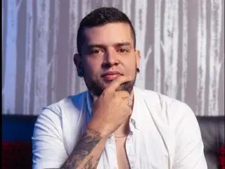 Streamate Free Live Porn of NickBooss
