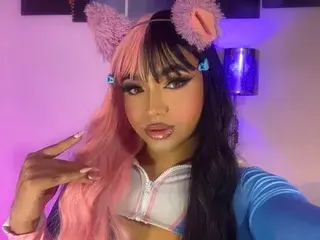 Streamate Nude Webcam of LittleAmbarhot