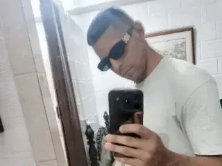 Streamate Live Sex Cam of Cris_Lacobra