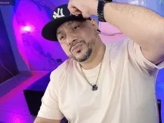 Streamate Nude Webcam of Bigass_Bear