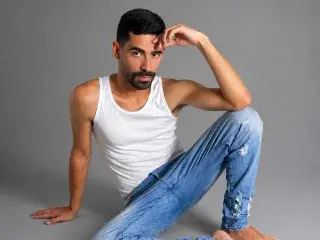Streamate Live Porn of AndresE