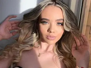 Streamate Watch Live Sex Cams of Maariaa