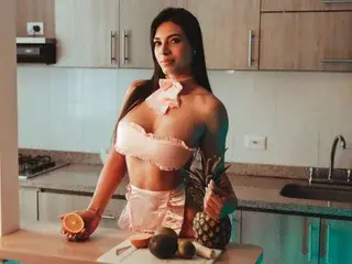 Streamate Live Sex of YelinaMontana