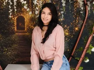 Streamate Nude Webcam of AmelieSimon