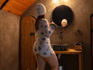 Streamate Free Porn Cam of EmmaShaykk