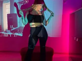 Streamate Watch Live Sex Cams of Xrenatablu