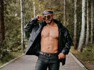 Streamate Watch Live Sex Cams of Magnus_Clark