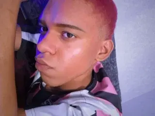 Streamate Live Porn of luccas_lowee