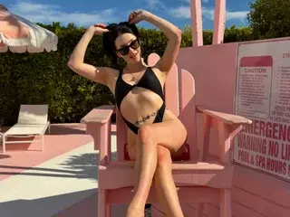 Streamate Nude Webcam of Lust4Liza