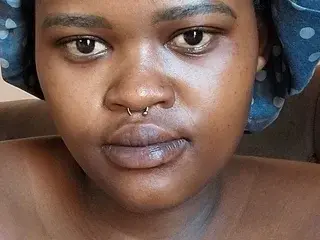 Streamate Sex Cam of ThickPearlx23