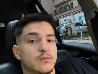Streamate Watch Live Sex Cams of andyansell