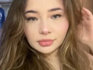 Streamate Watch Live Sex Cams of Elisacolevanss