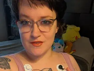 Streamate Sex Cam of CarmenCharmz