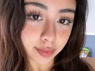 Streamate Free Porn Cam of Arianabaddiewoman