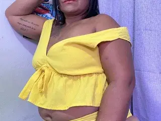 Streamate Free Live Porn of kira_love_82