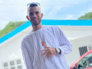 Streamate Sex Cam of kinkycumboy