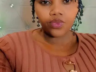 Streamate Live Porn of Curvylulaxx