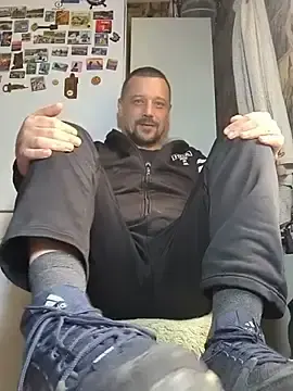 Stripchat Live Sex Cam of DanielOhCool