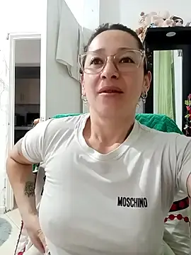 Stripchat Free Live Porn of emilypoppy3