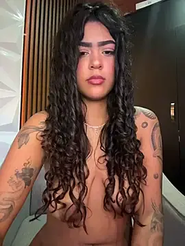Stripchat Adult Webcam of CaroBeach