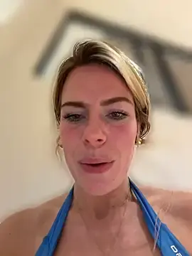 Stripchat Watch Live Sex Cams of oliviafranciis