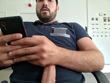Stripchat Live Sex of Instinctbrut