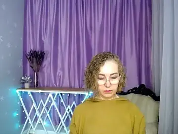 Stripchat Sex Cam of queen_a_n_i
