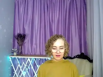 Stripchat Nude Webcam of queen_a_n_i