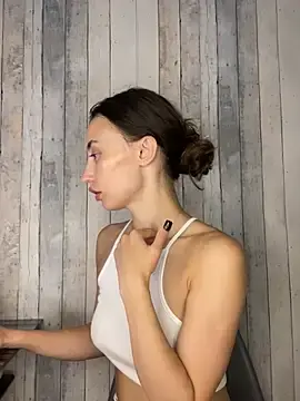 Stripchat Free Porn Cam of Polli_Kiss