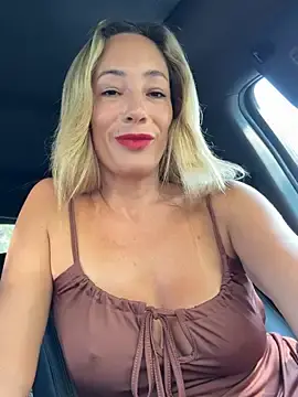 Stripchat Free Porn Cam of SweetAlegra_