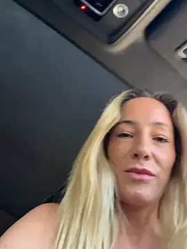 Stripchat Live Porn of SweetAlegra_