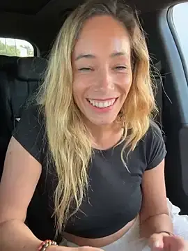 Stripchat Free Porn Cam of SweetAlegra_